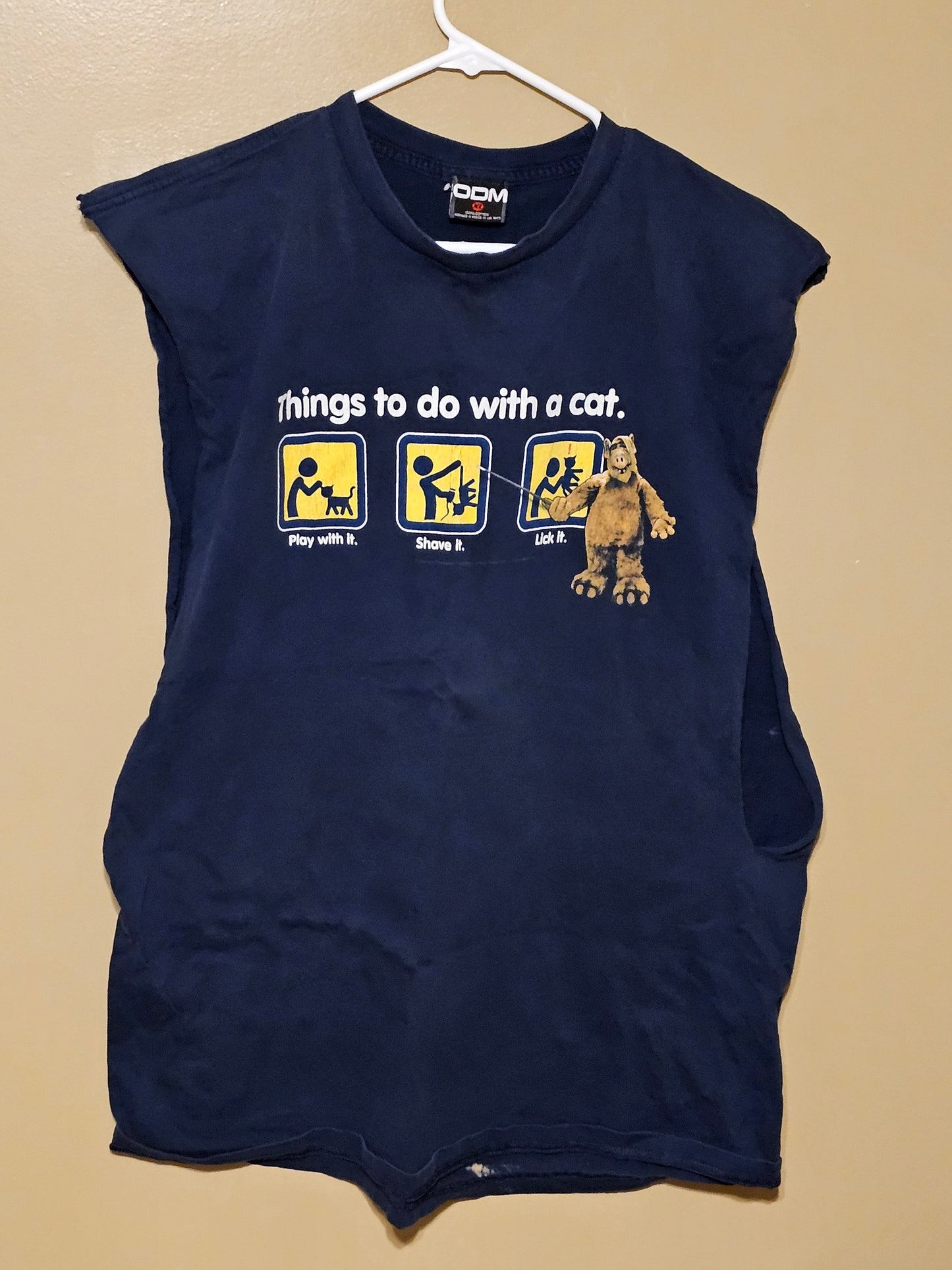 Alf - Things to do with a cat