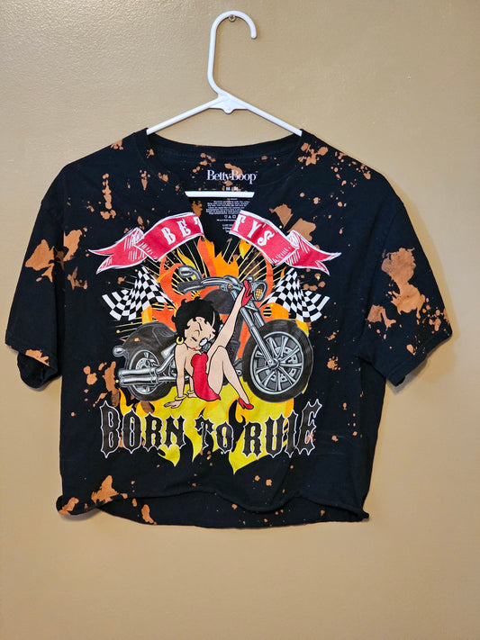 Cropped Betty Boop, tye dye shirt